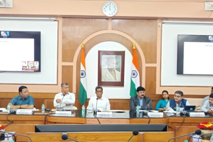 Strict on counterfeit notes and fake schemes in Bihar, note sorting machines mandatory in border areas: Chief Secretary