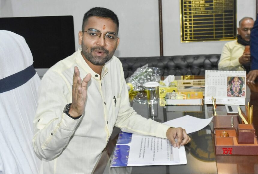 9,000 saplings planted in a day, now Sitamarhi's Mahuva Panchayat will be honored at the national level