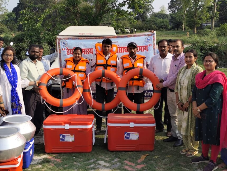 Fishermen received boats, nets and marketing kits under the Chief Minister's Fishermen Welfare Scheme.