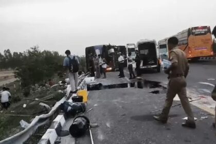 Double-decker bus overturned on Unnao Expressway