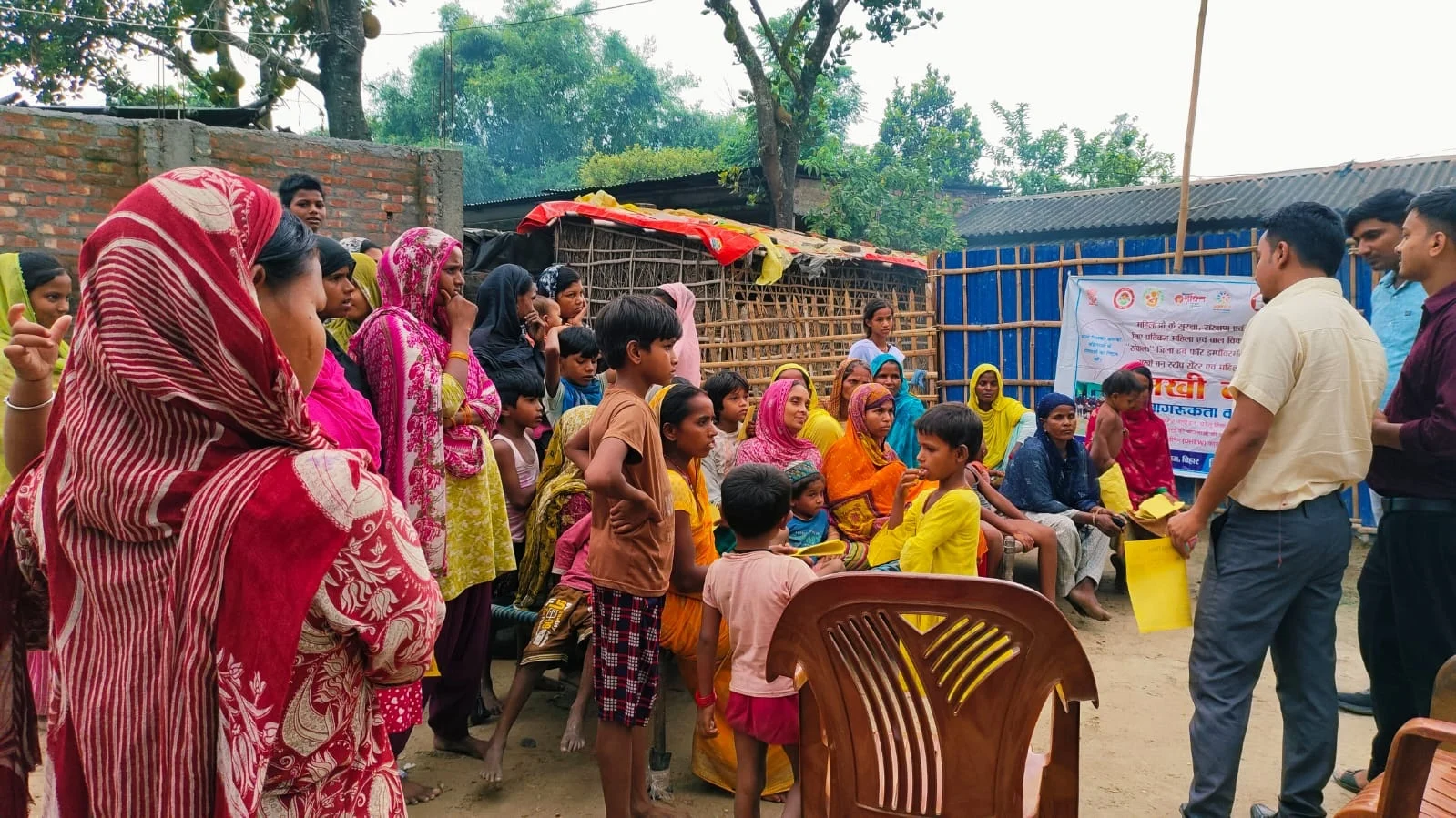 Women and adolescent girls in Araria were sensitized through 'Sakhi Varta' and pledged to prevent child marriage.