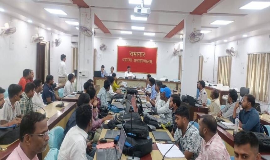 Government strict on negligence, revenue employee suspended in Darbhanga