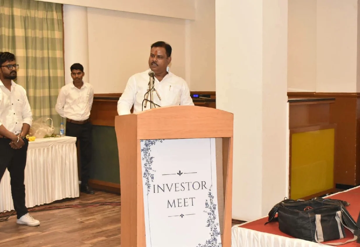 From reviving closed sugar mills to setting up ethanol plants, the Bihar government is exploring new investment opportunities; Minister Sanjay Kumar met with industry experts in Pune.