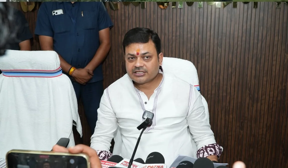 All faulty handpumps to be repaired within 15 days; PHED Minister Sanjay Singh issues strict directives.