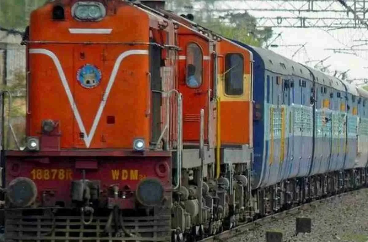 Constable Recruitment Exam: 13 special trains to run for the convenience of candidates; Railways releases schedule.