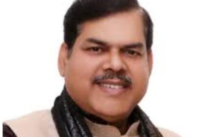 शिक्षा मंत्री मिथिलेश तिवारी