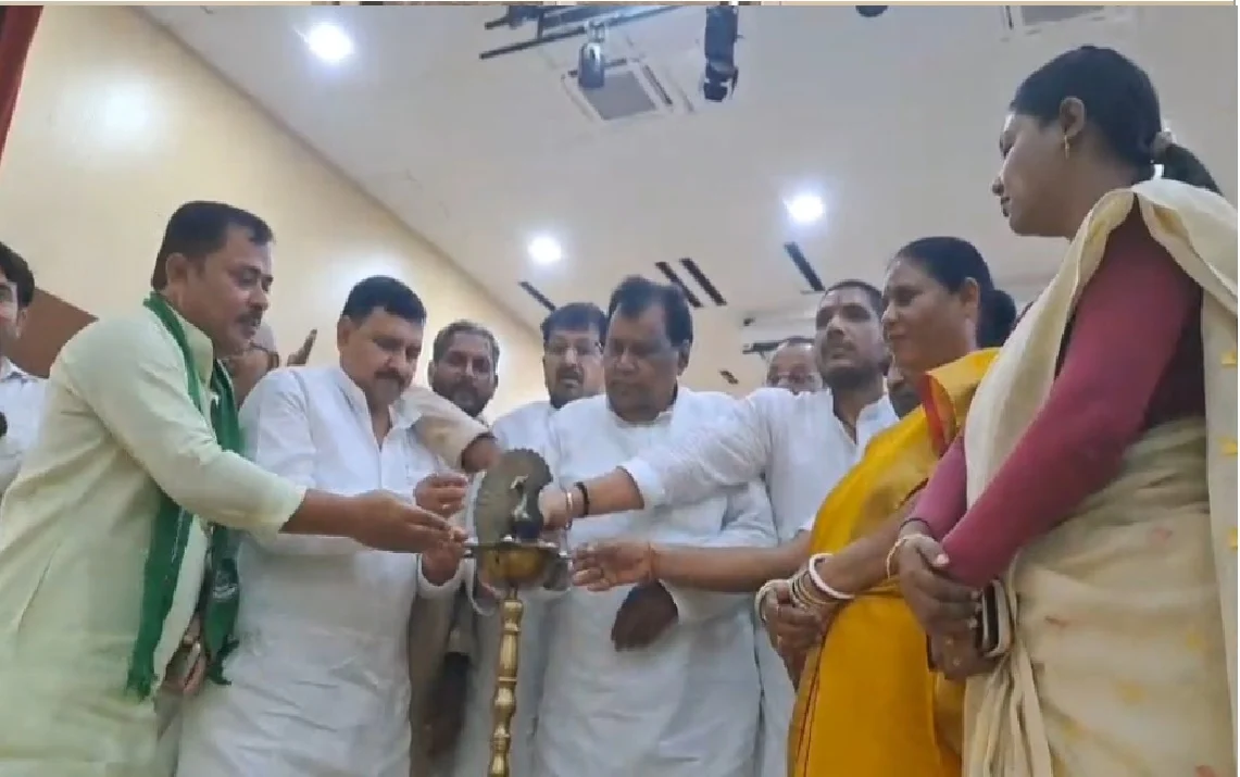 RJD's 30th foundation day celebrated with great enthusiasm in Gaya; pledge taken to strengthen the organization down to the booth level.
