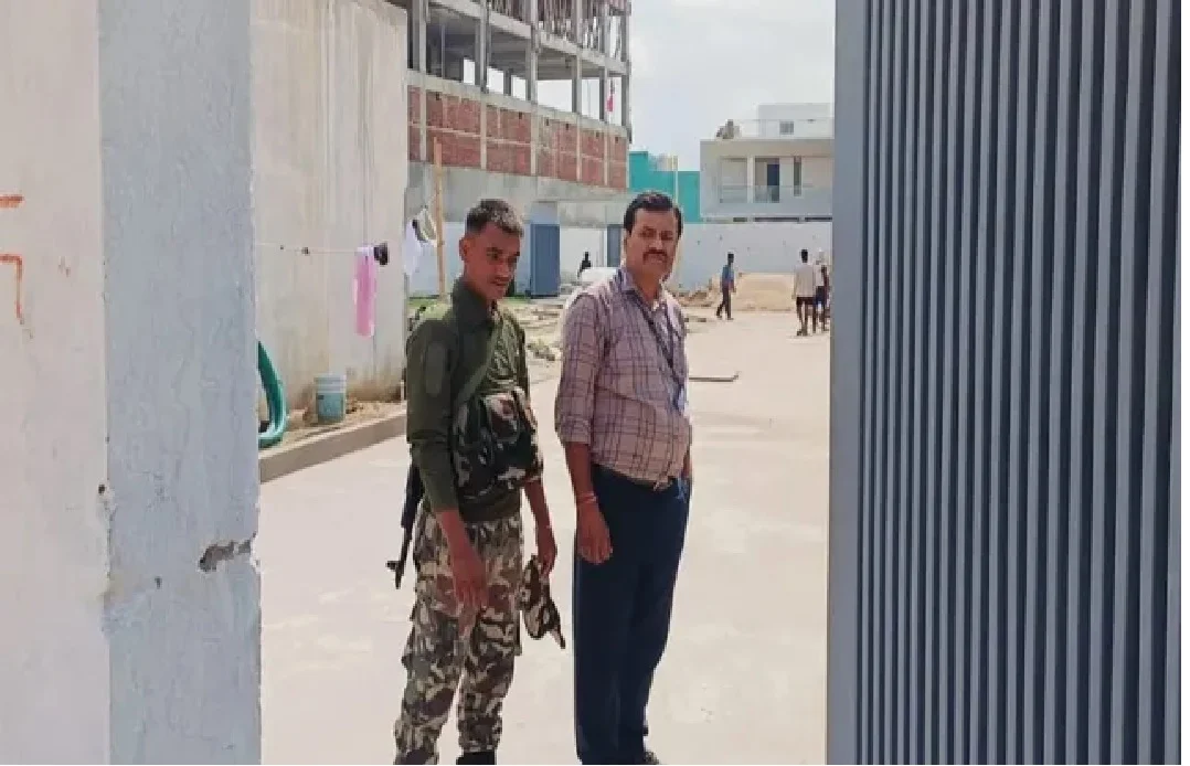 Major action by EOU in Jamui-Sheikhpura; raids conducted at 24 locations linked to strongman Guddu Yadav.