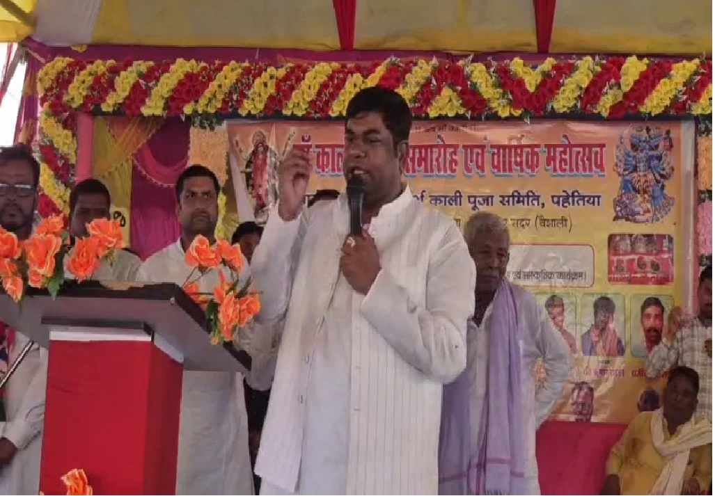 Mukesh Sahani attends Maa Kali Puja in Vaishali; says action is as important as worship.