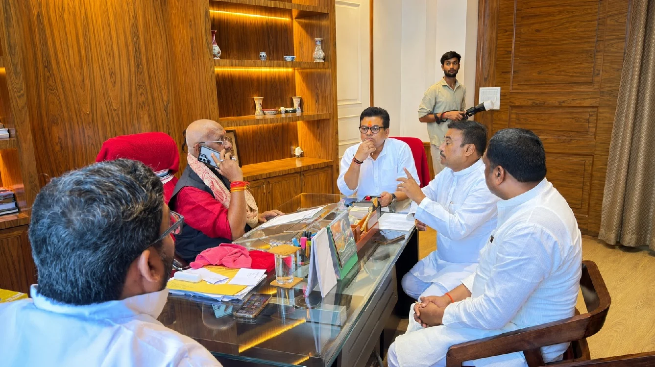 Obra MLA takes proactive steps regarding NH-139 four-laning project; meets Road Construction Minister.