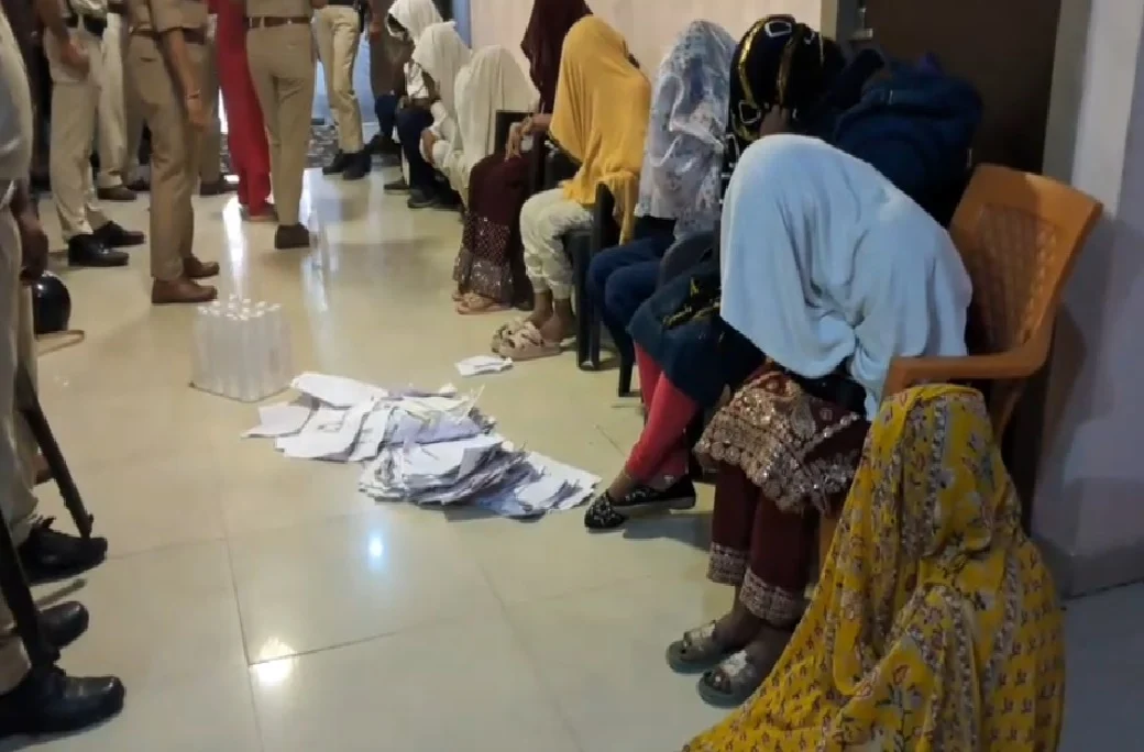 Sex racket busted in Danapur: 18 arrested and three minor girls rescued in hotel raid.