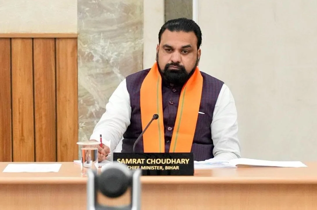 Crackdown on illegal activities along the India-Nepal border; special surveillance to cover a 15-kilometer radius; 100 new Urdu schools to open in Kishanganj.
