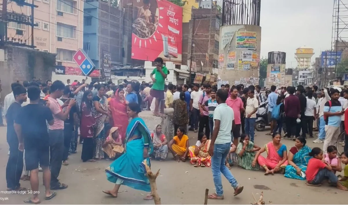 Return of 'Jungle Raj' in Bihar? Public outrage erupts over the abduction of a youth in Patna; road blocked for three hours in New Karbigahiya.